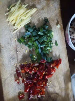“浑肠食谱”利剑萝卜卷的做法步调：7