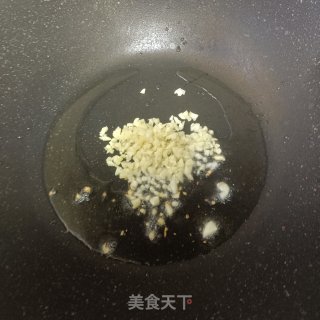浑炒茼蒿的做法步调：3