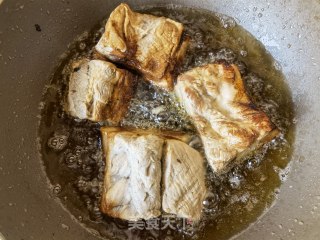 炸肉圆的做法步调：11