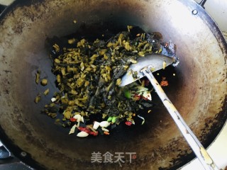 梅菜扣肉的做法步调：10