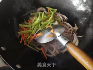 炒粉丝的做法步调：8