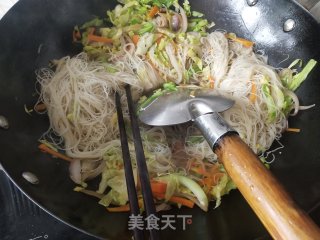 炒粉丝的做法步调：12