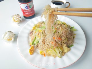 炒粉丝的做法步调：18