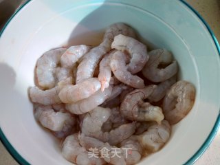 西芹虾仁的做法步调：4