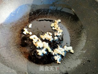 西芹虾仁的做法步调：7