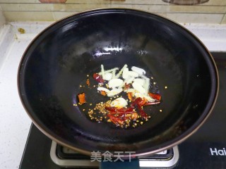 家常小炒脚撕包菜的做法步调：5