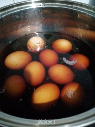 五喷鼻茶叶蛋的做法步调：4