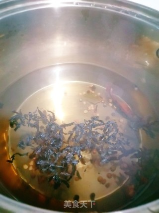 五喷鼻茶叶蛋的做法步调：2