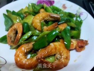 黄瓜辣子炒青虾的做法步调：10