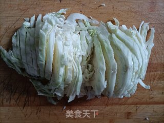 包菜鸡蛋炒粉丝的做法步调：2