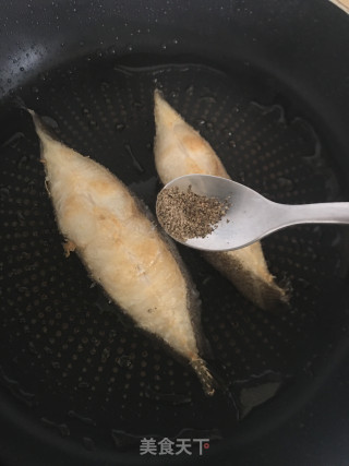 乌胡椒煎扁鳕鱼的做法步调：7