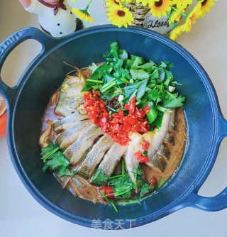 黄花鱼烧金针菇的做法步调：14