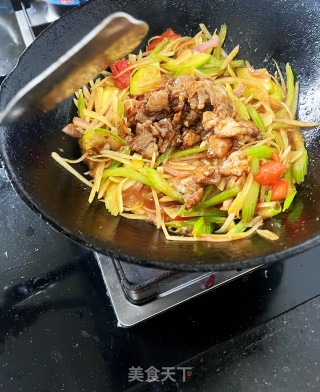 家常炒里条的做法步调：12