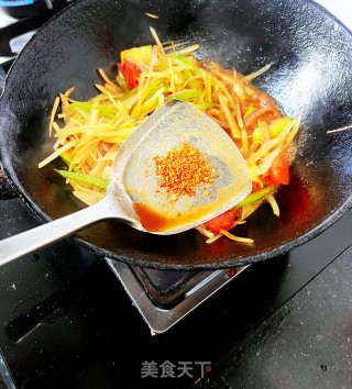 家常炒里条的做法步调：11