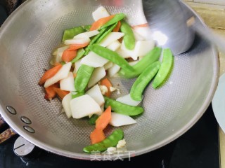 山药炒荷兰豆的做法步调：10