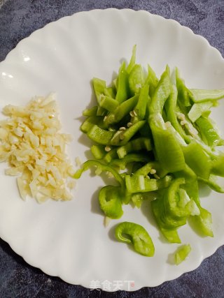 酱喷鼻烧茄子的做法步调：2