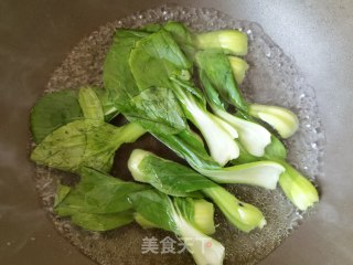 胡萝卜炒上海青的做法步调：3