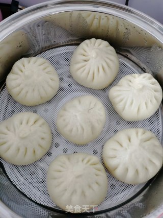 韭菜肉包的做法步调：11