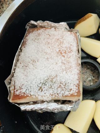 氛围炸锅坚皮五花肉的做法步调：7