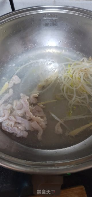 酸辣粉条的做法步调：5