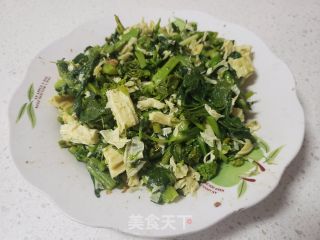 菜苔炒腐竹的做法步调：4