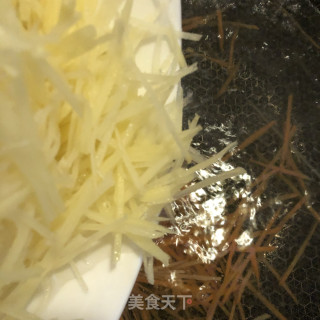 凉拌土豆丝的做法步调：7