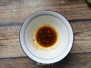 洋葱木耳拌西兰花的做法步调：6