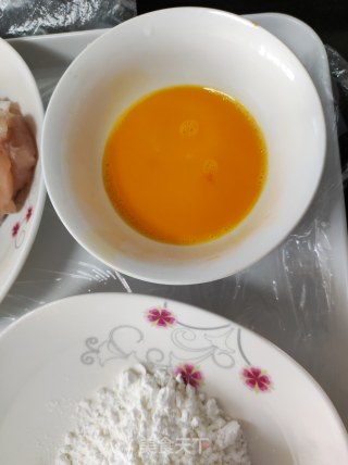 喷鼻酥鸡翅根的做法步调：5