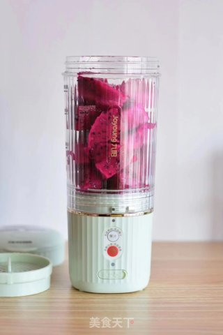 水龙果思慕雪的做法步调：2