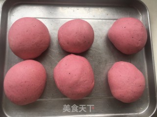 水龙果麻薯硬欧包的做法步调：14
