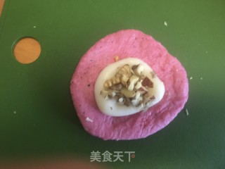 水龙果麻薯硬欧包的做法步调：11
