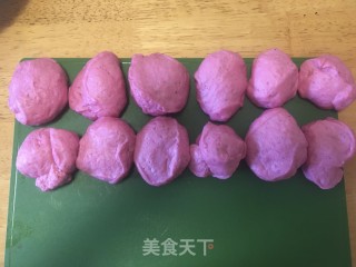 水龙果麻薯硬欧包的做法步调：9