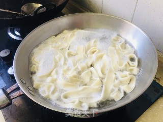辣子土豆丝拌扯里的做法步调：12