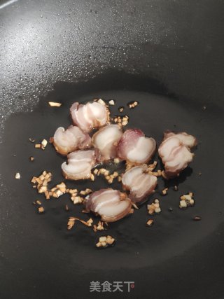 荷兰豆炒腊肉的做法步调：6