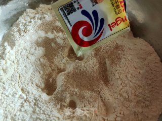 纯粮馒头的做法步调：2