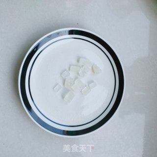 年夜骨头焖辣椒的做法步调：3
