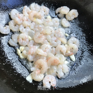翡翠虾仁的做法步调：6