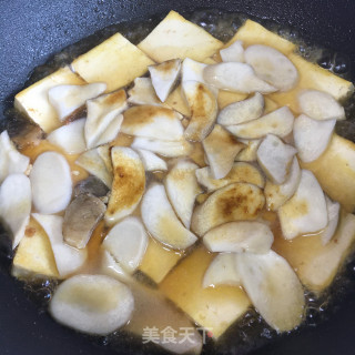 肉片杏鲍菇烧豆腐的做法步调：7