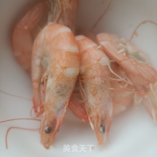 金针菇莴苣叶拌虾仁的做法步调：3