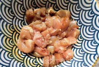 蒜苔木耳炒鸡腿肉的做法步调：6