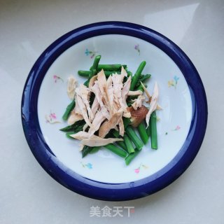 芦笋拌鸡胸肉的做法步调：4