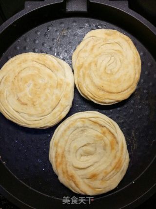 盘丝收里饼的做法步调：11