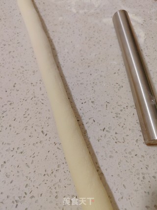 喷鼻菇猪肉馅饺子的做法步调：6