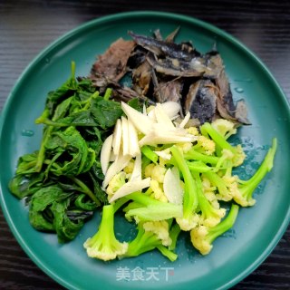 菜花小蓟拌黑鸡的做法步调：13