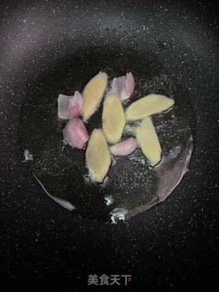 花胶焖鸡的做法步调：5