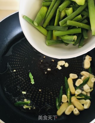洋葱炒牛肉的做法步调：9