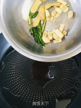 洋葱炒牛肉的做法步调：8