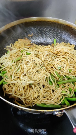 豆角焖里的做法步调：12
