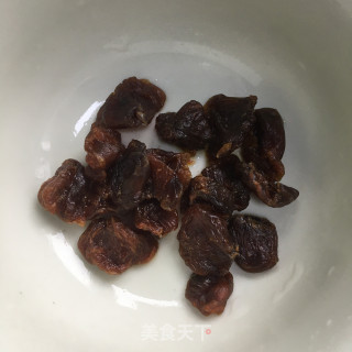 白枣银耳羹的做法步调：3