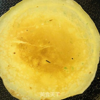 快脚早饭喷鼻葱蛋饼的做法步调：7